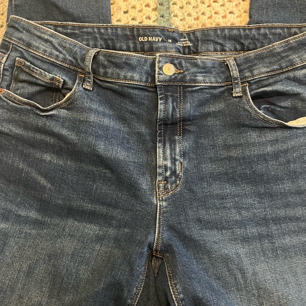 Old Navy Rockstar Super Skinny